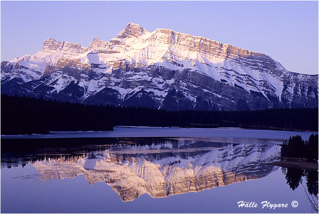 Mount Rundle and Two Jack Lake  photography by H&auml;lle Flygare